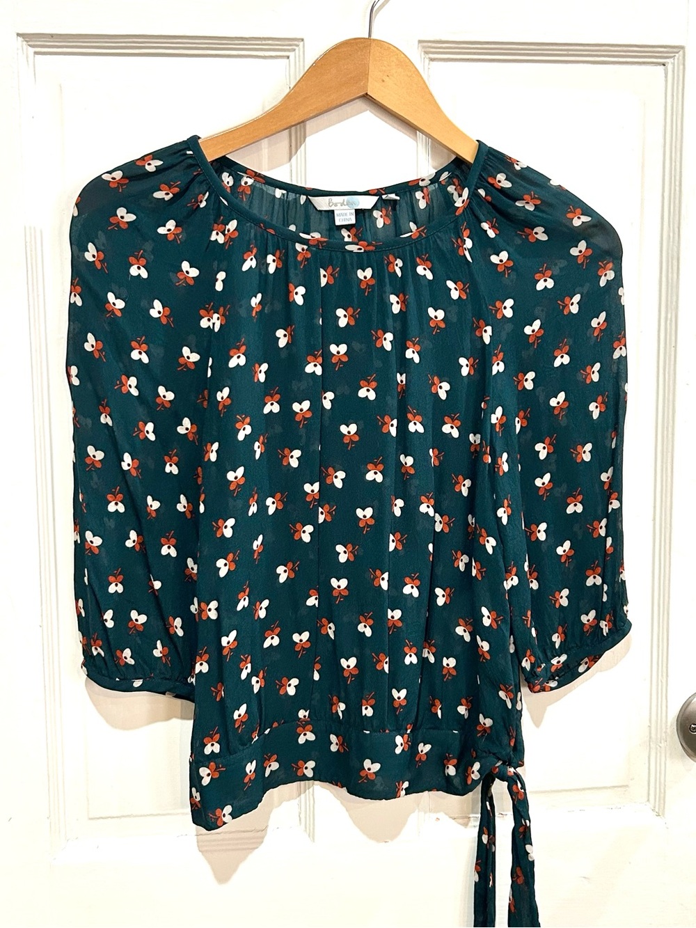 Boden 100% Silk Emerald Green Floral Tie Front Semi-Sheer Boho Office Top Size 2